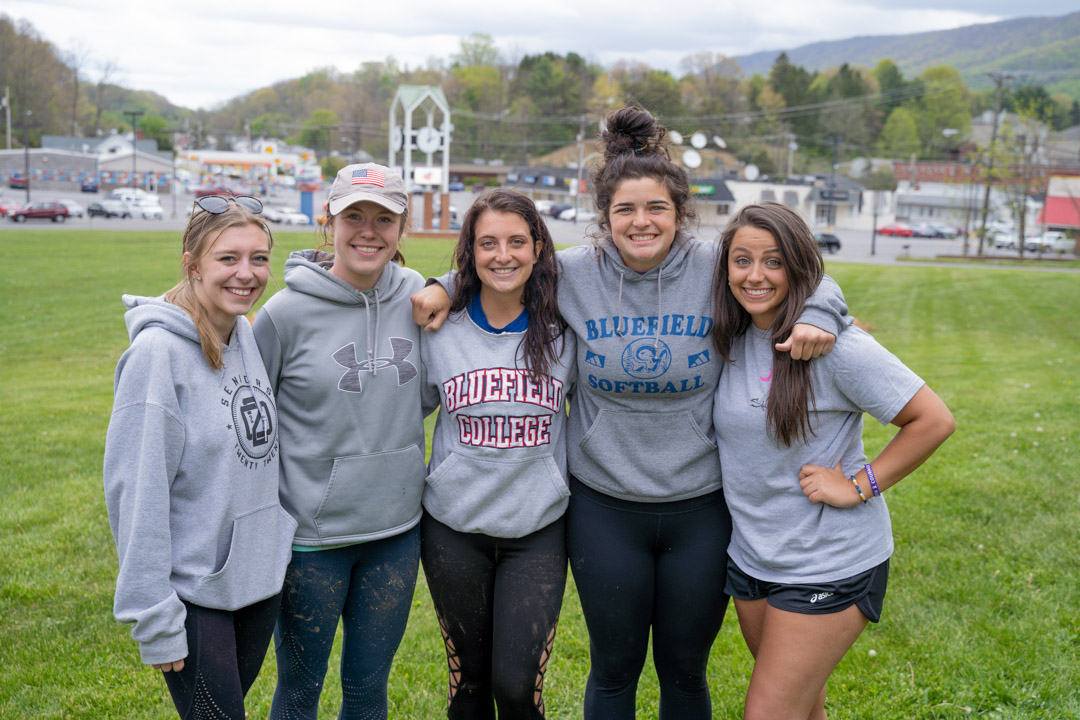 Students at Mud Pig Day 2023