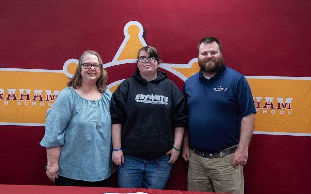 GHS E-Sports Coach Beth Swinney, Skyler Koen, and BU E-Sports Coach Madison Whisman