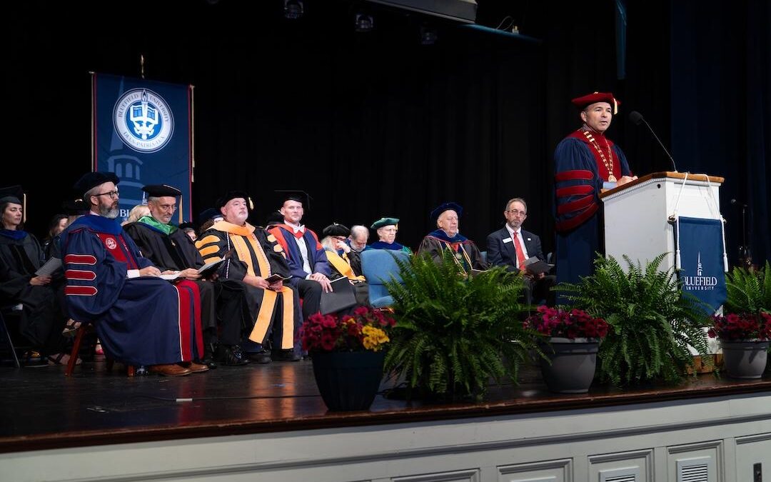 Dr. Peterson speaks at commencement.