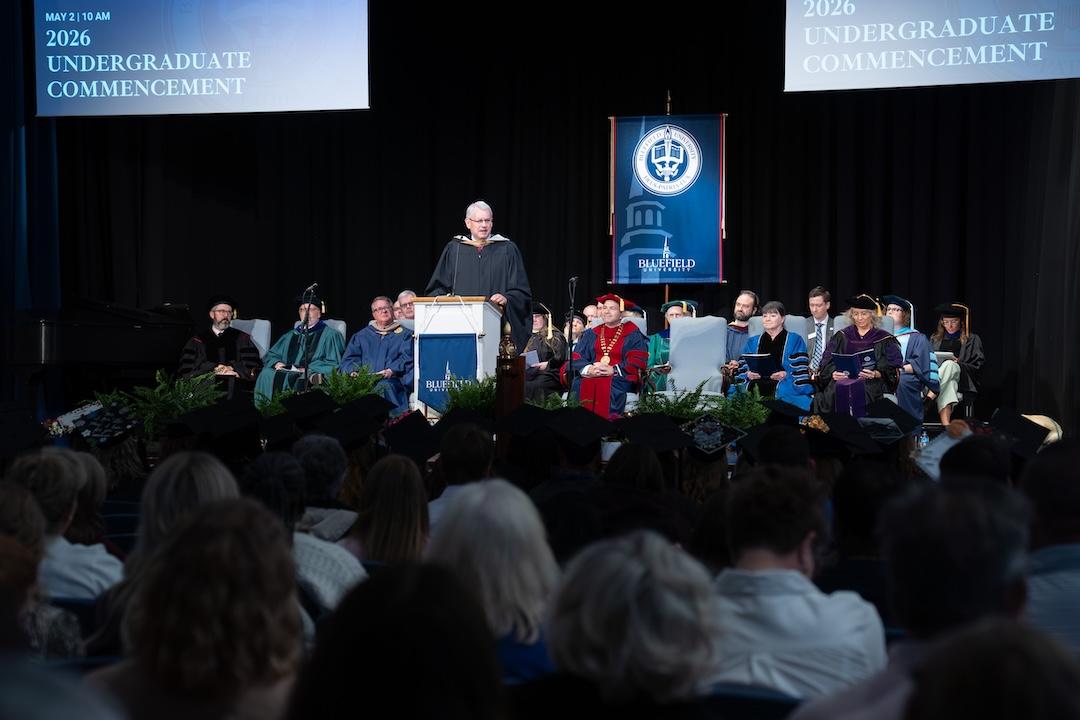 Reasor-Scholarship-2026-1 Jack Reasor speaks at commencement.