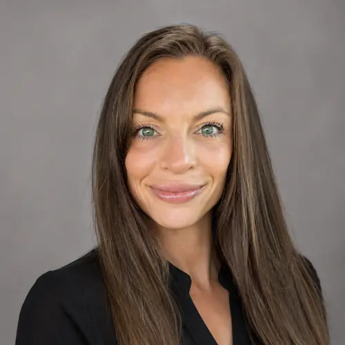 Portrait of Melissa Violette