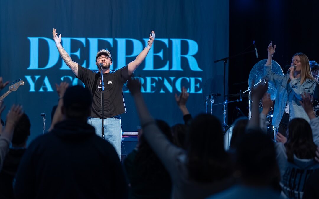 Joe Dixon leads worship.